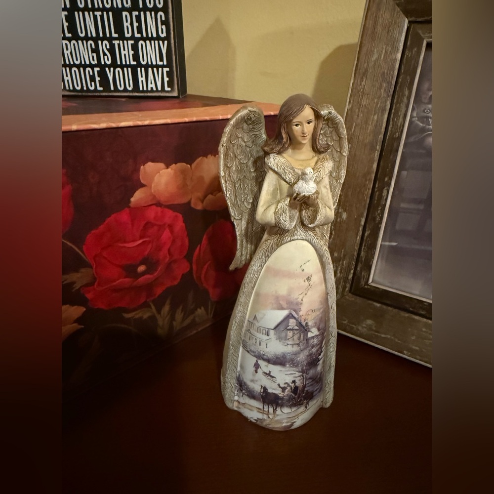 Angel Figurine with Winter Scene - Picture 1 of 1